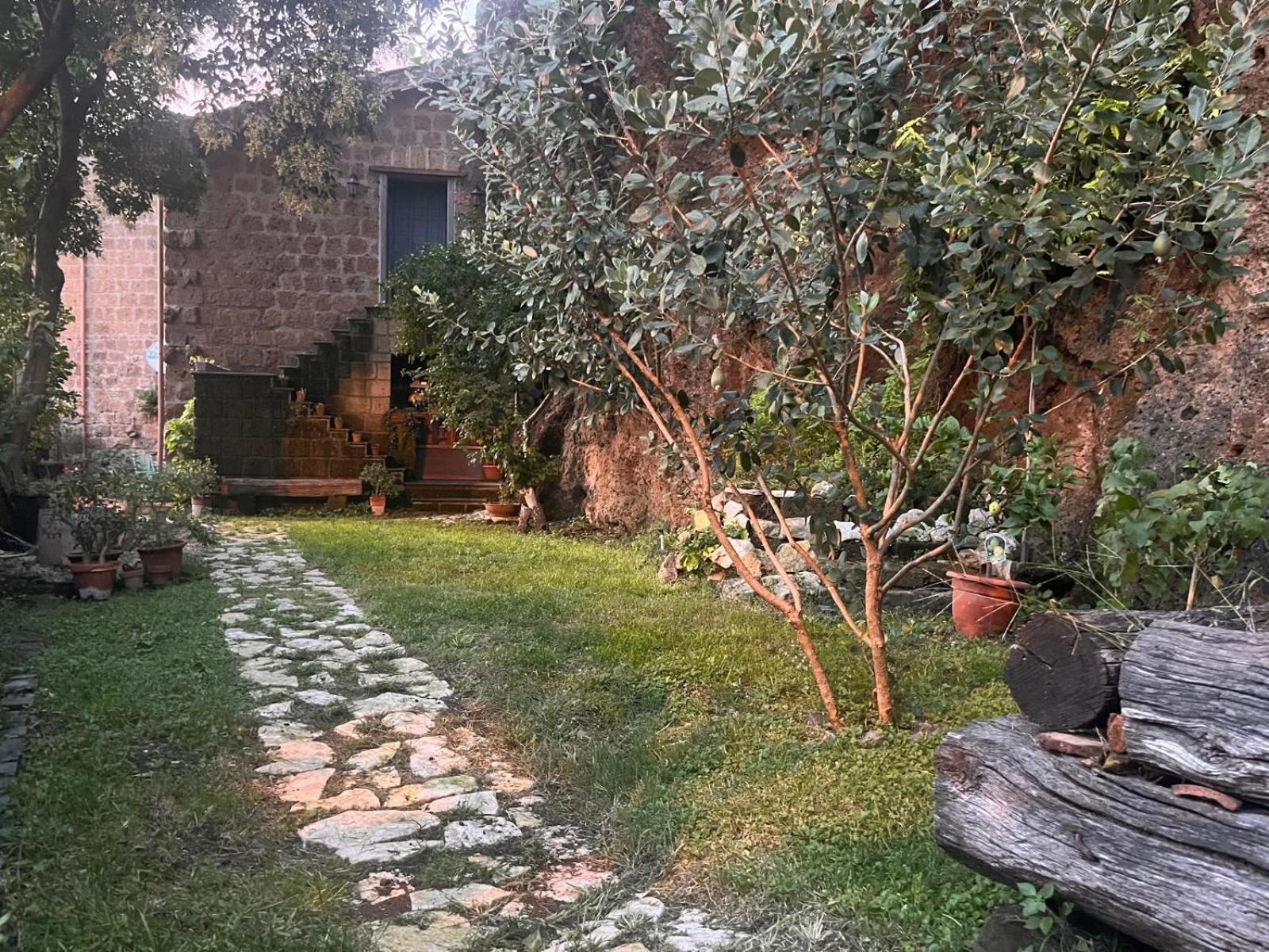 B&B Etruscan Garden Sutri Eksteriør bilde
